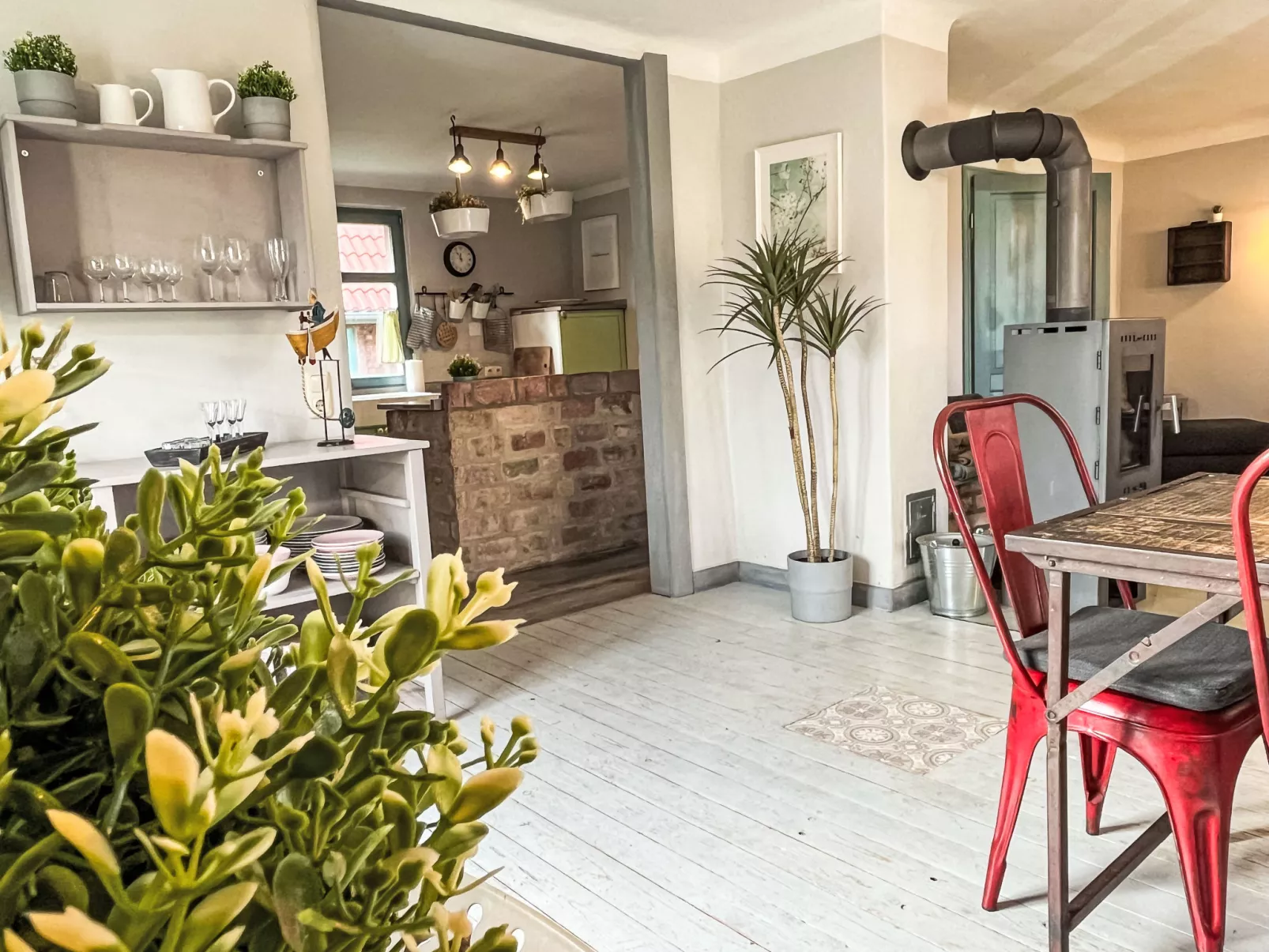 Reetgedecktes Ferienhaus Seelchen-Drinnen