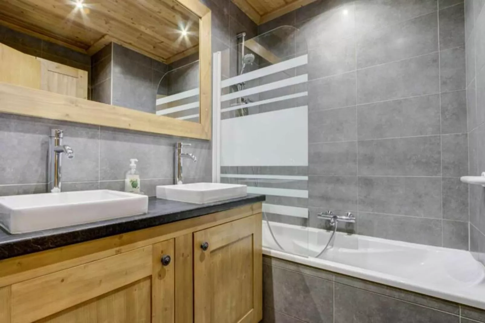 Résidence Les Chevruls - Badezimmer