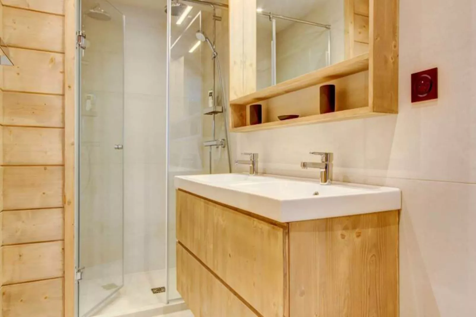 Chalet Nosefosa-morzine-Image-tags.