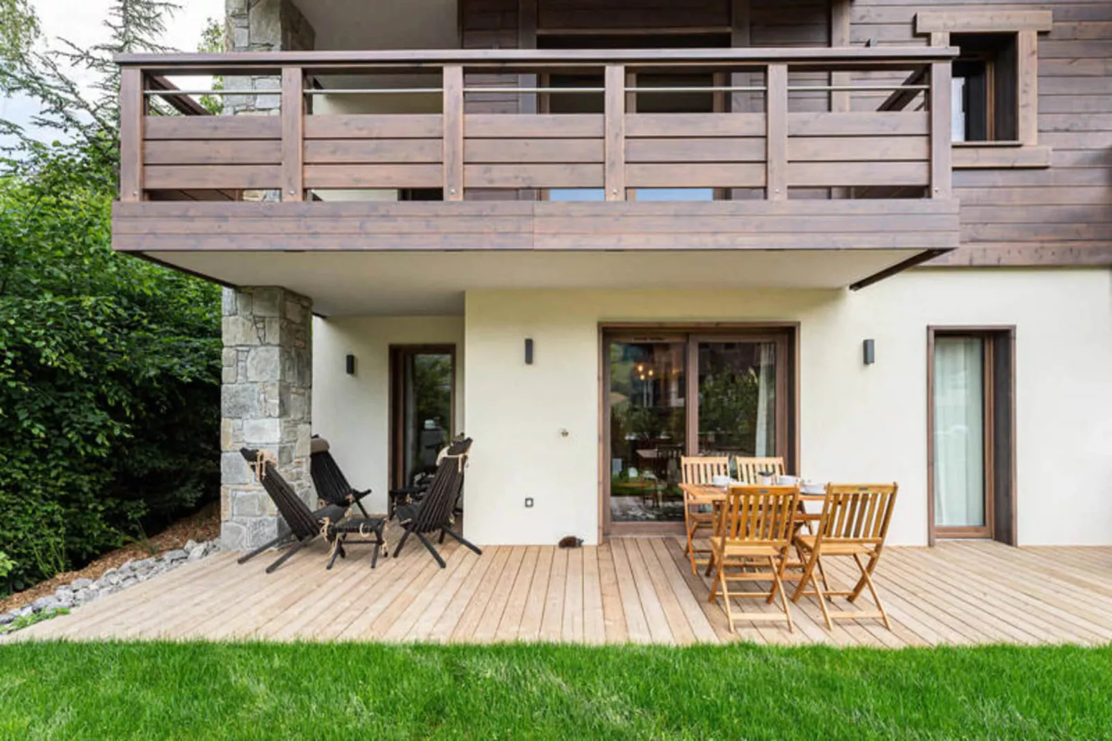 Résidence Stallion A-Außenbereich Sommer