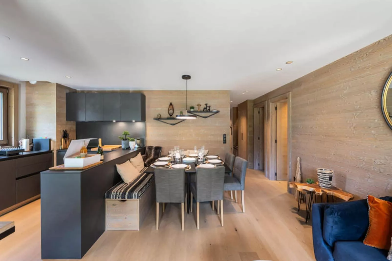 Résidence Stallion D-Exterior in summer