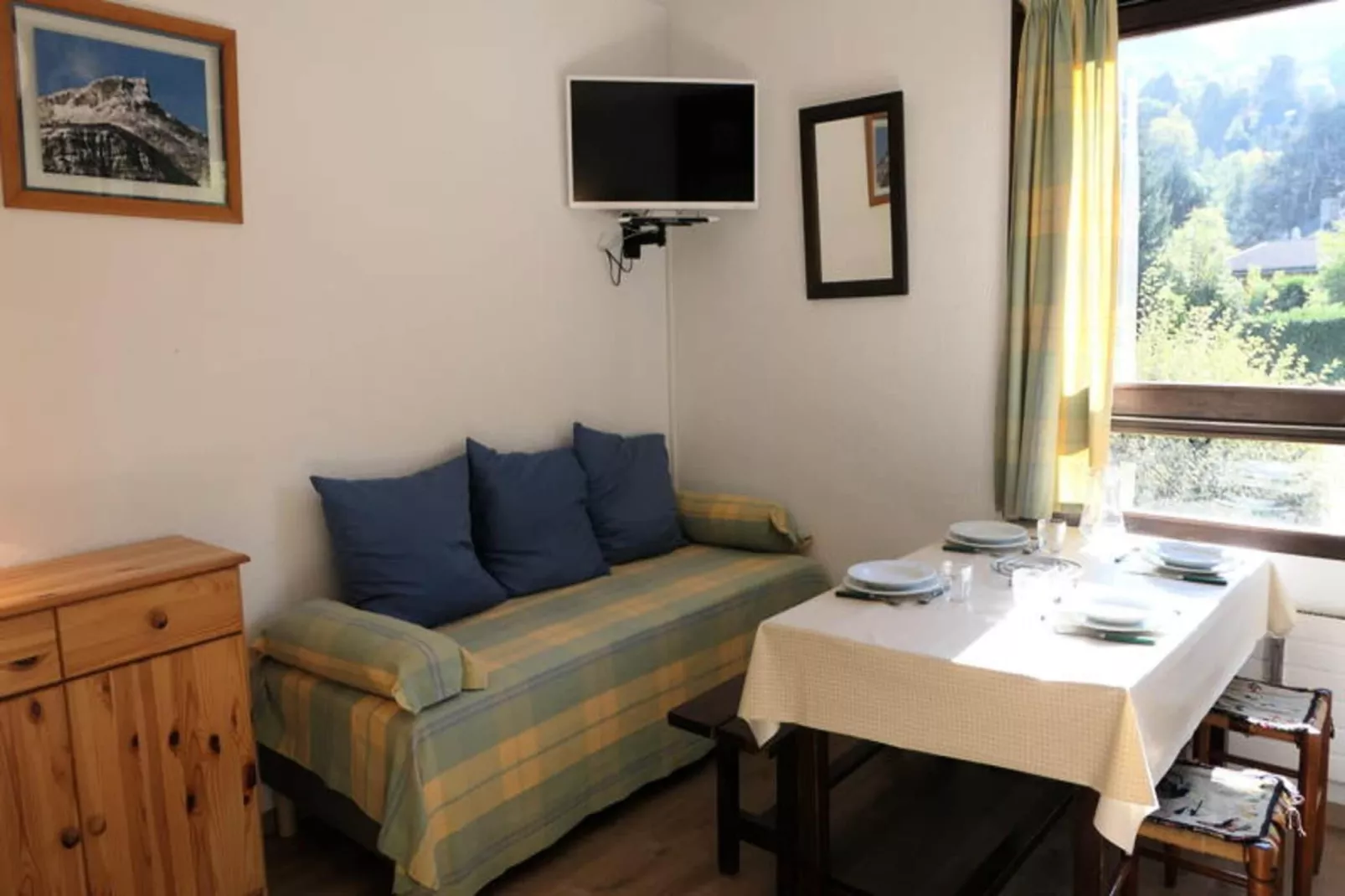 Résidence Castel Des Roches A-Exterior in summer