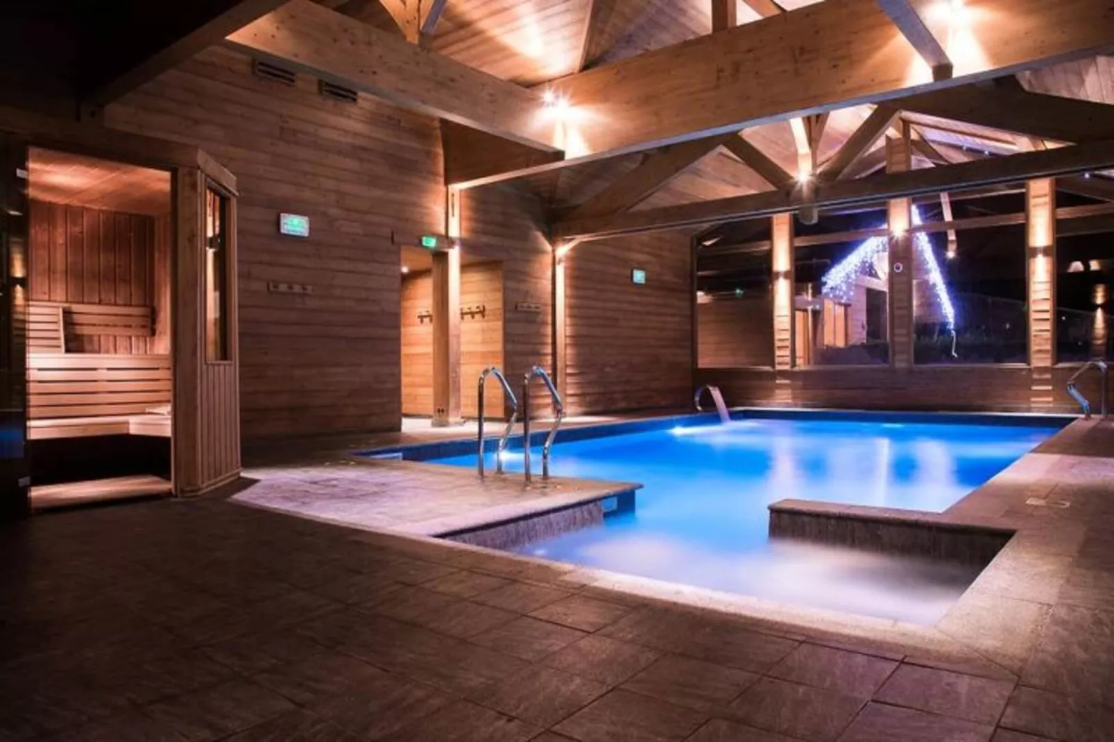 Résidence Les Grandes Alpes****-Swimming pool