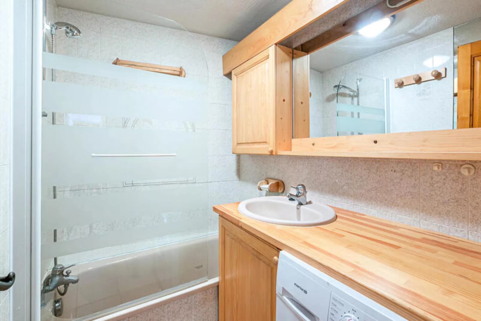 Résidence Coq De Bruyere-Bathroom