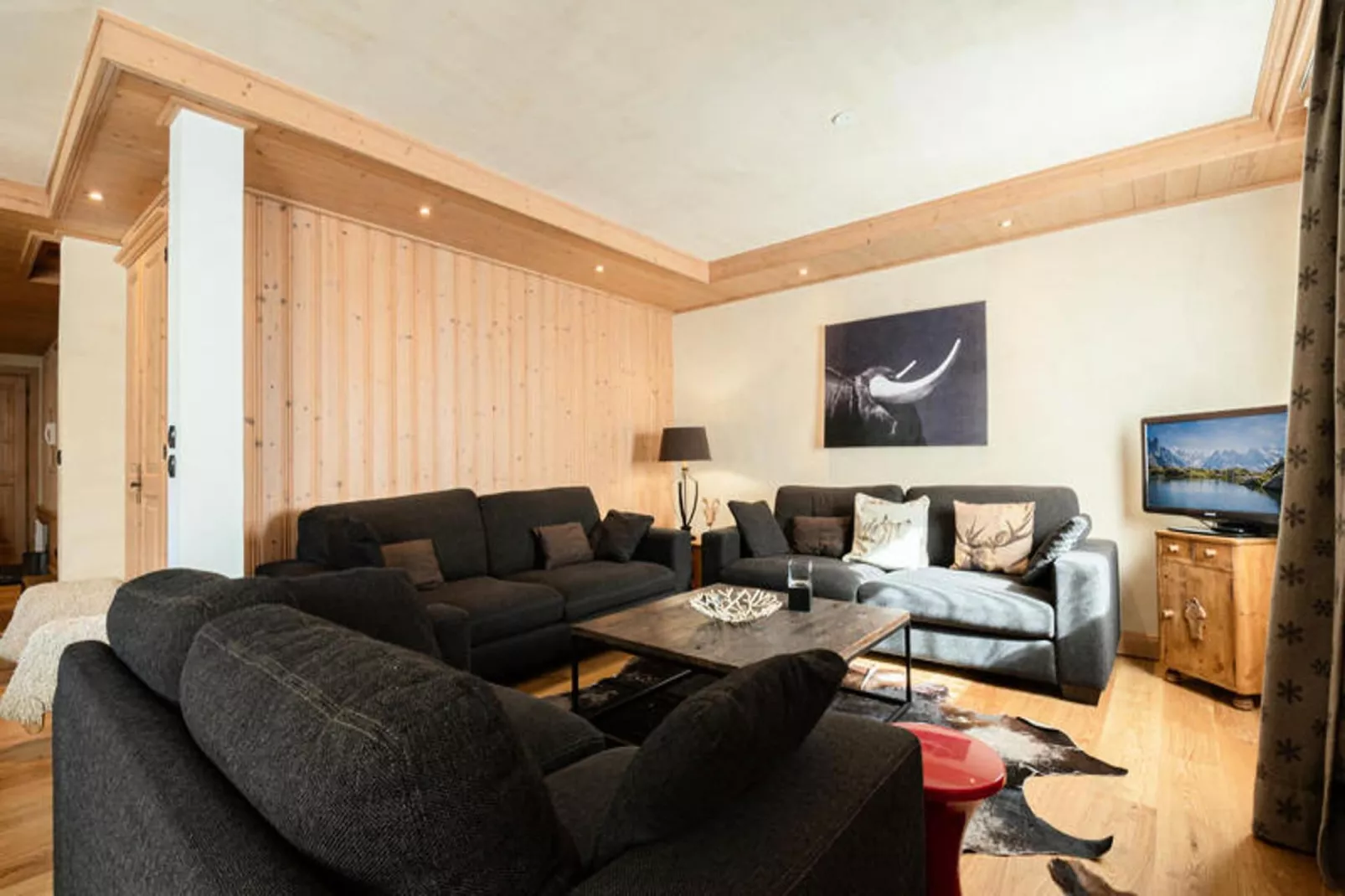 Chalets Du Savoy-Salon