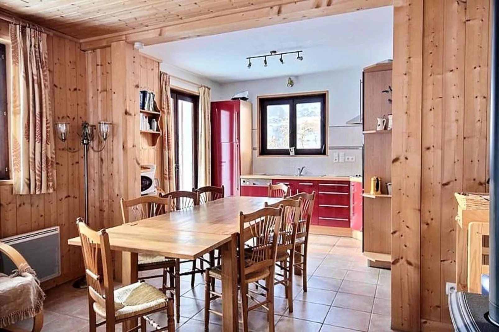 Chalets à Saint Jean d'Aulps-Salle à manger