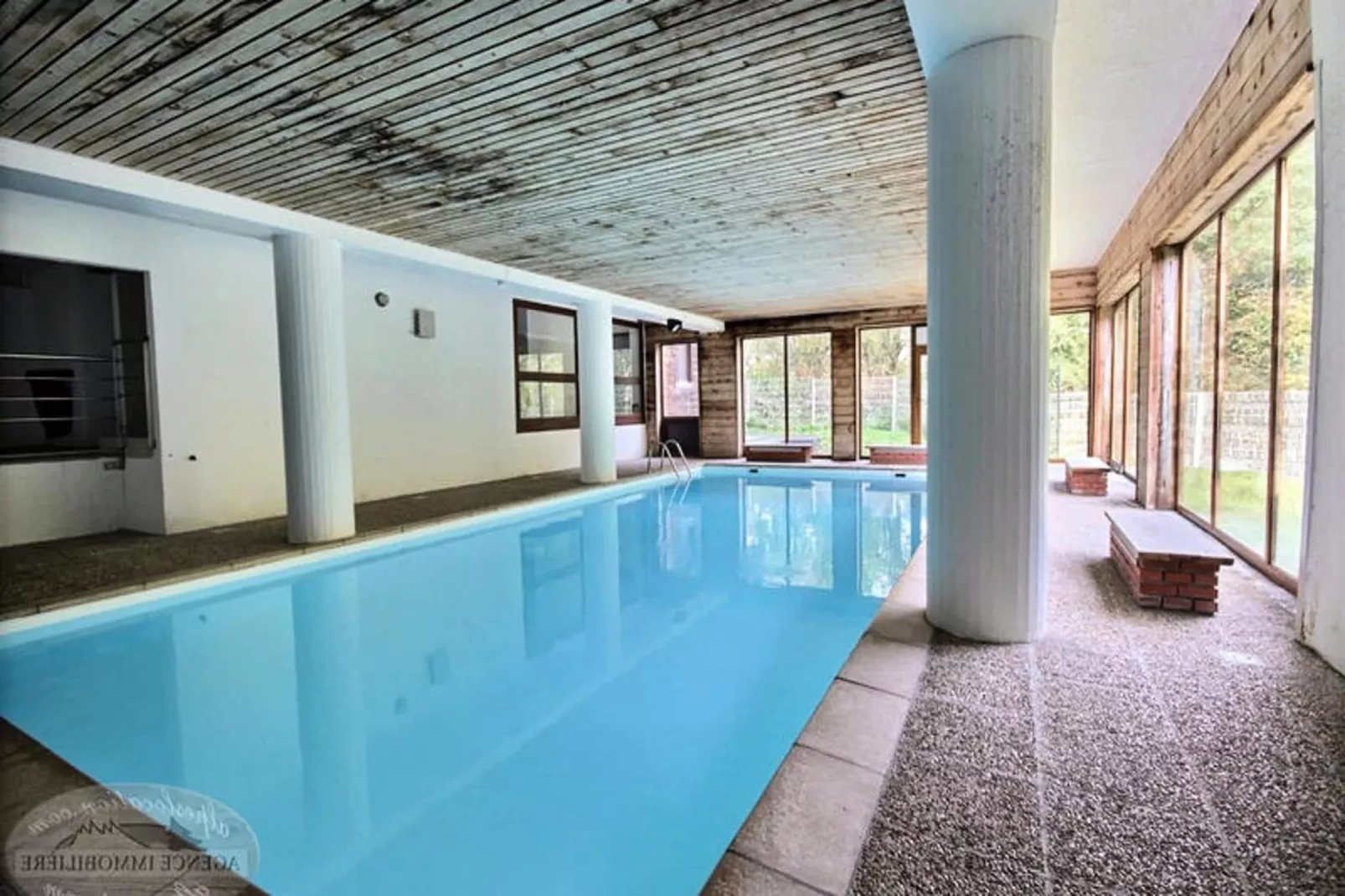 Appartements à Saint Jean d'Aulps-Schwimmbad