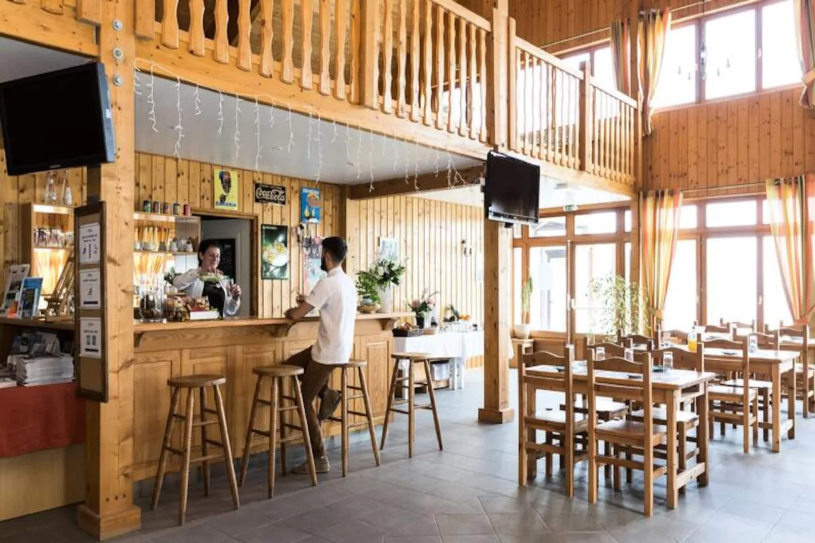 Résidence Odalys Les Chalets d'Evian-Image-tags.