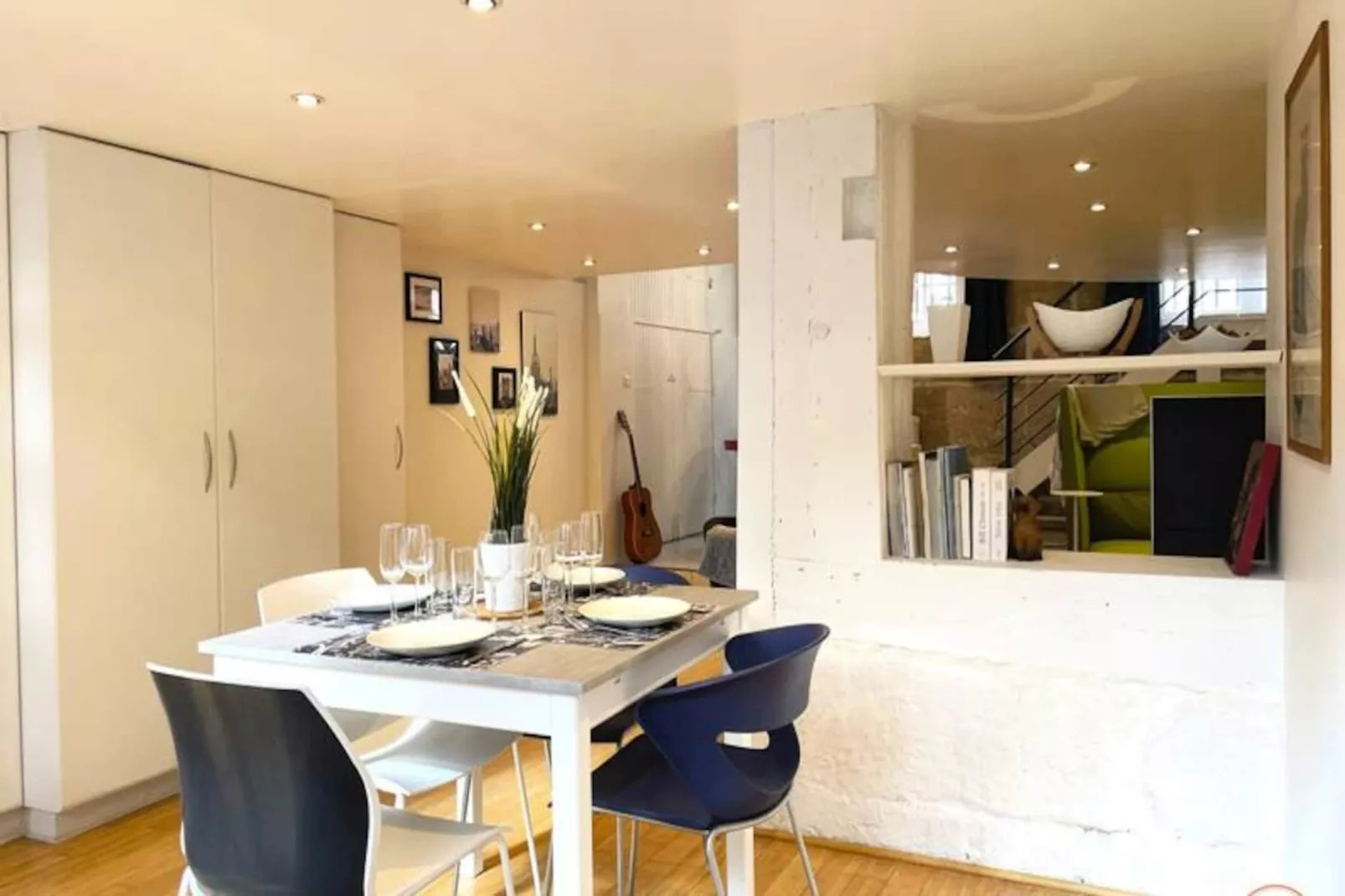 🎨 Loft De L'artiste - Parking - Standing-Image-tags.