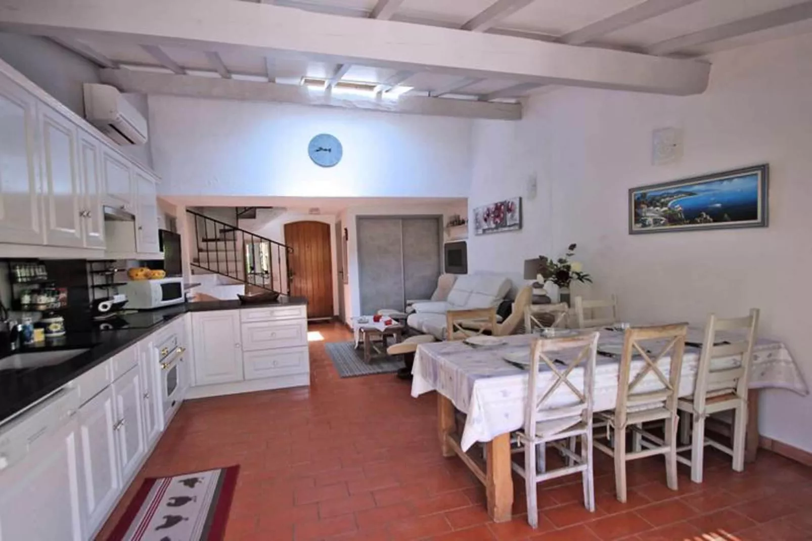 Résidence Les Bleuets D'azur-Salle à manger