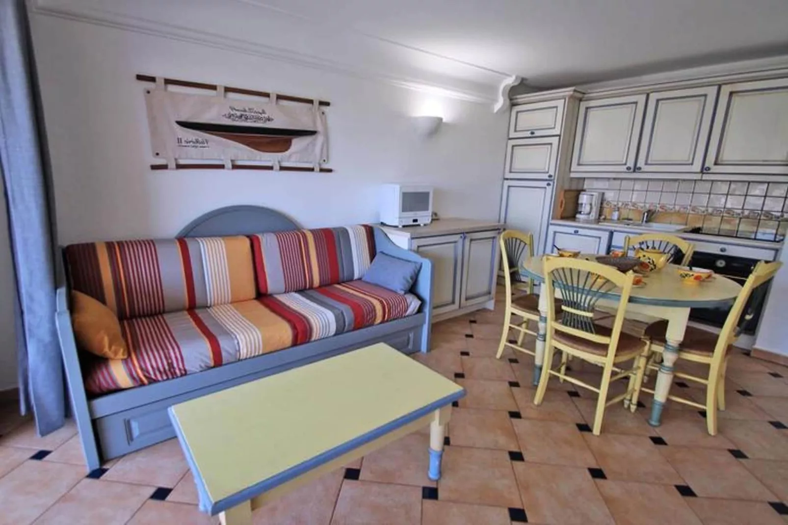 Résidence Port Marine-Salon