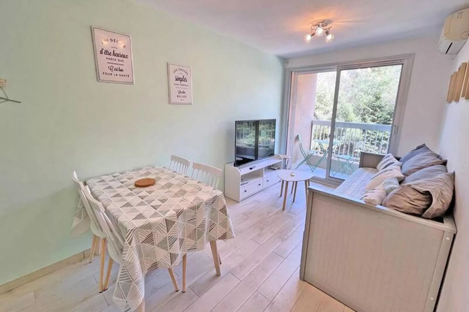 Résidence Golfe Bleu-Salon