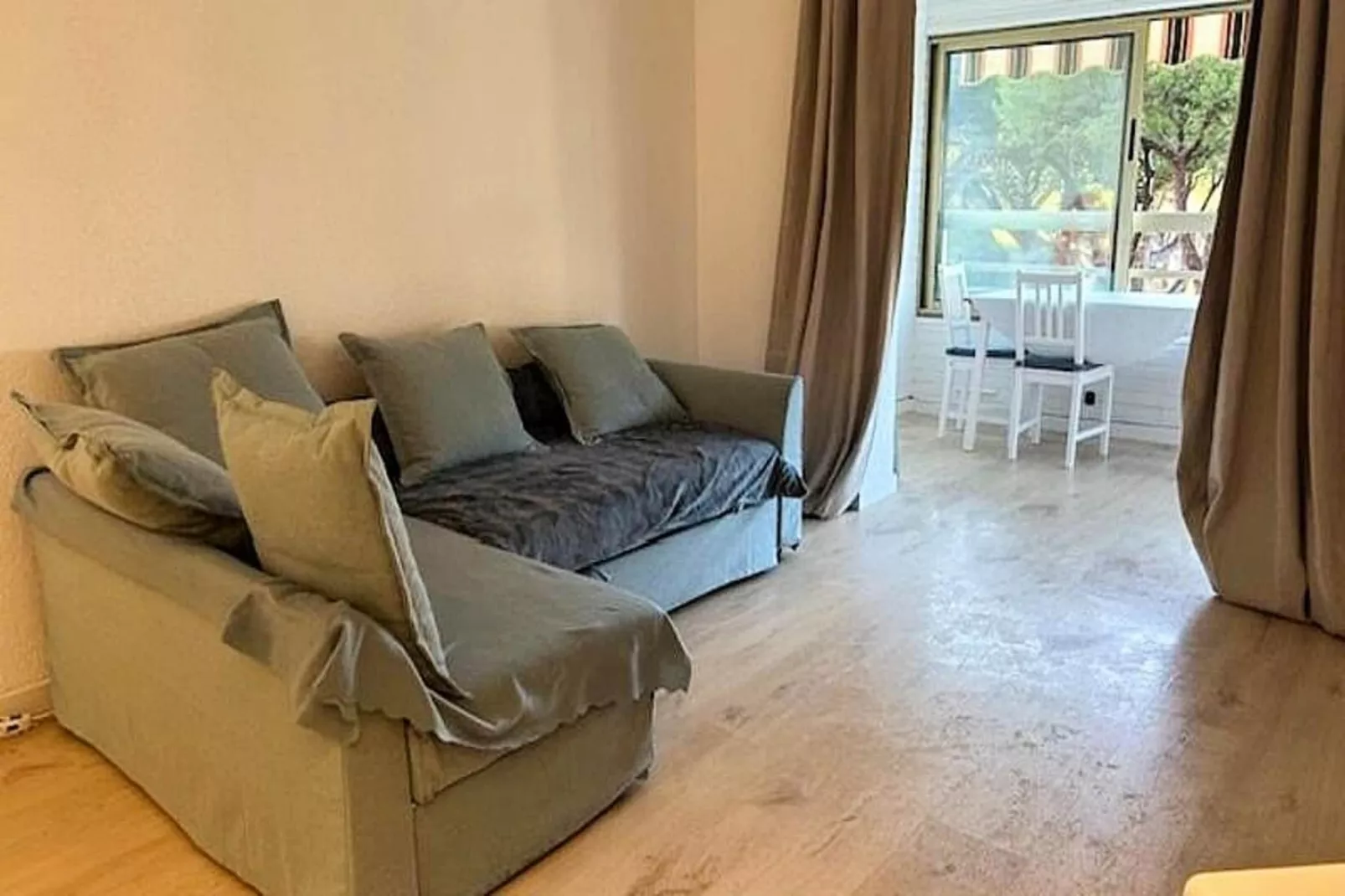 Résidence Marines D'aryana-Living room