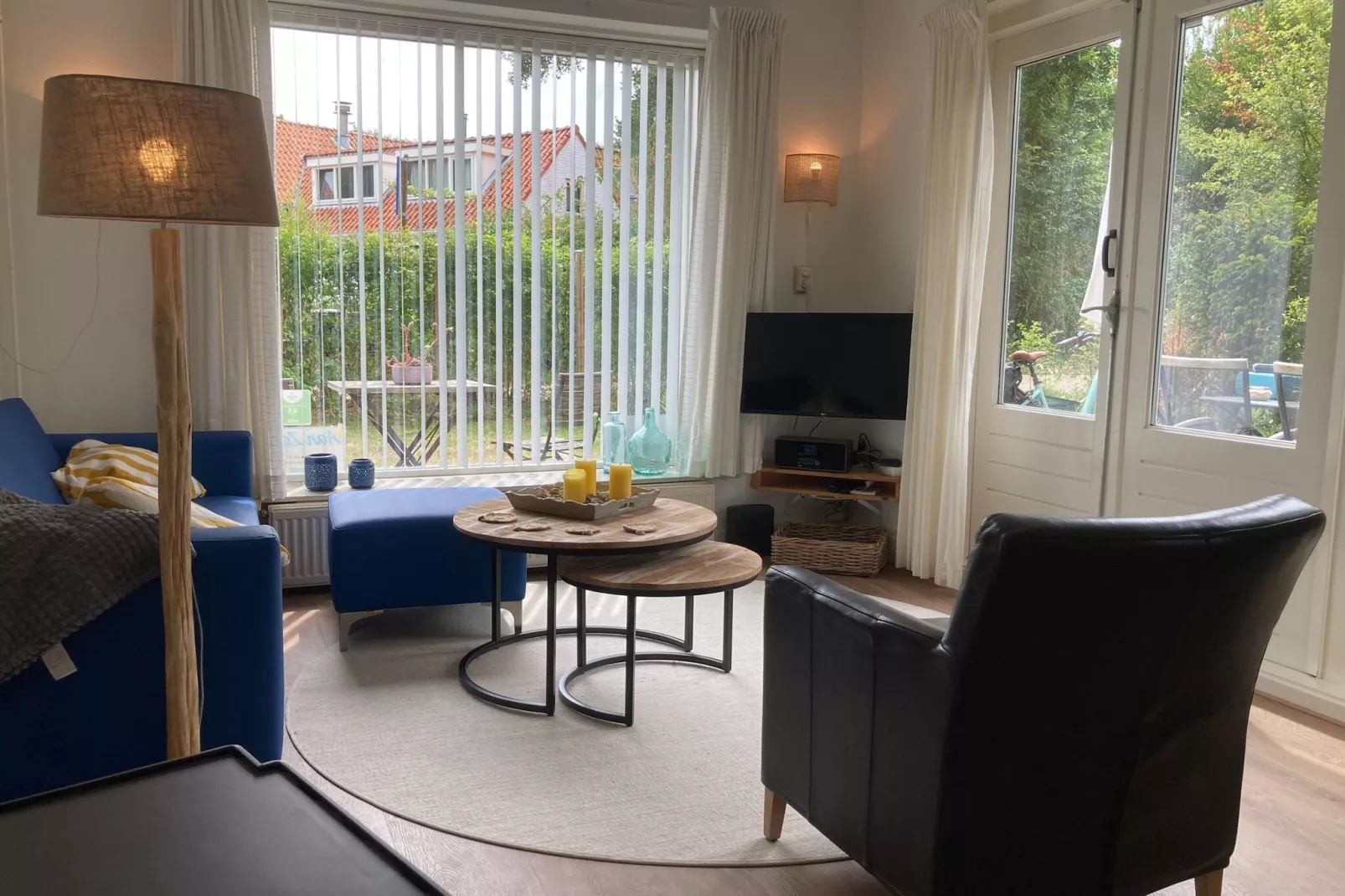 Zeeroos-Living room