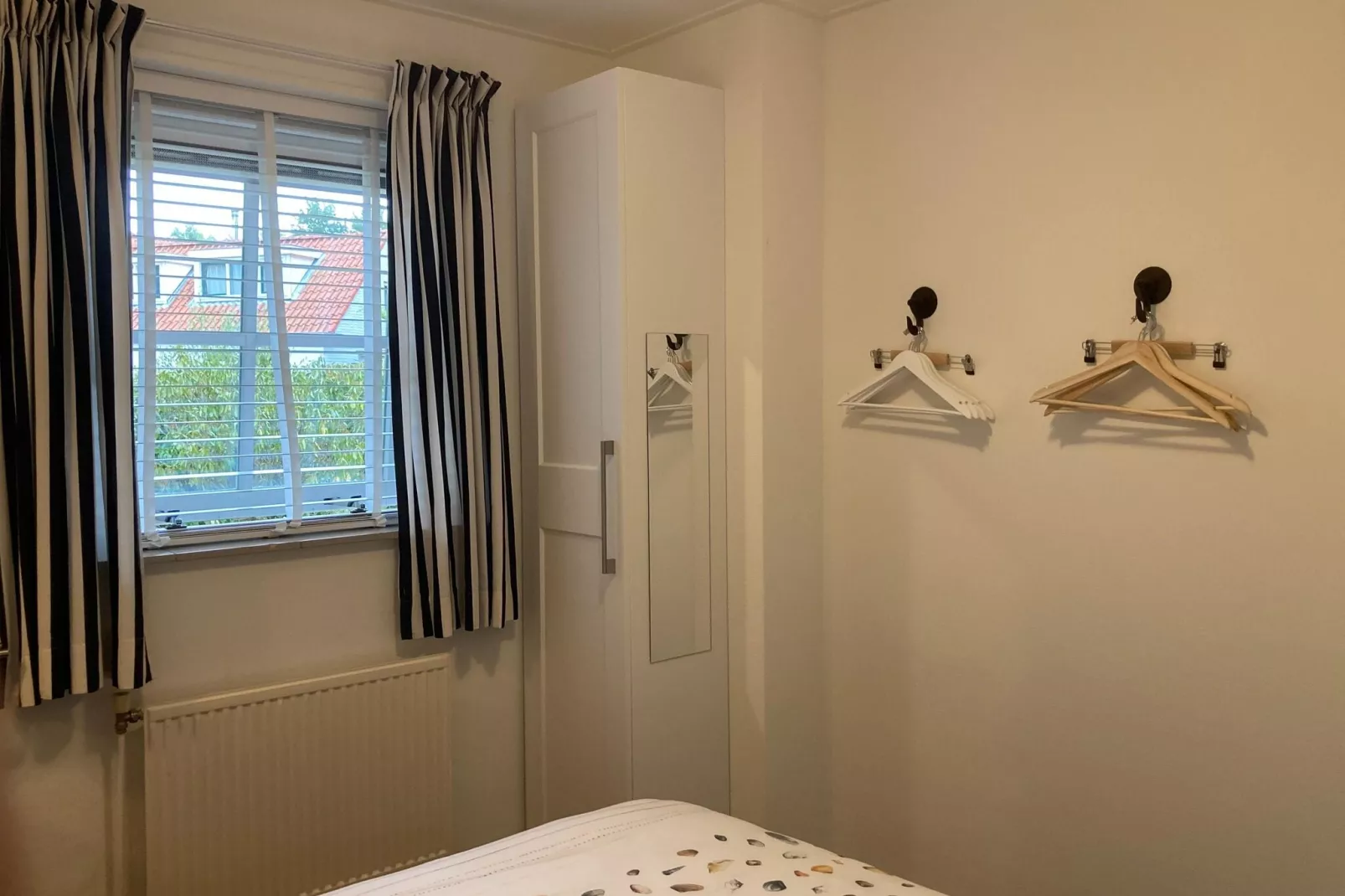 Zeeroos-Bedroom