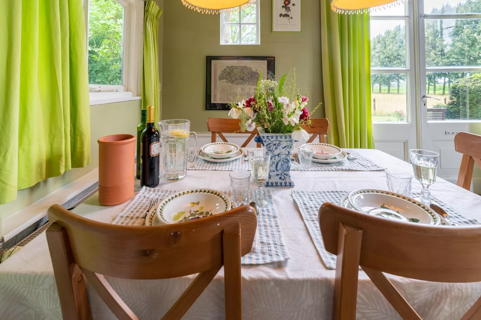 Koetshuis 't Geyn-Landgoed Noordenhoek-Dining room