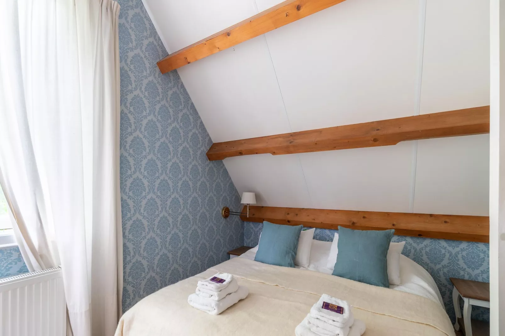 Koetshuis 't Geyn-Landgoed Noordenhoek-Bedroom