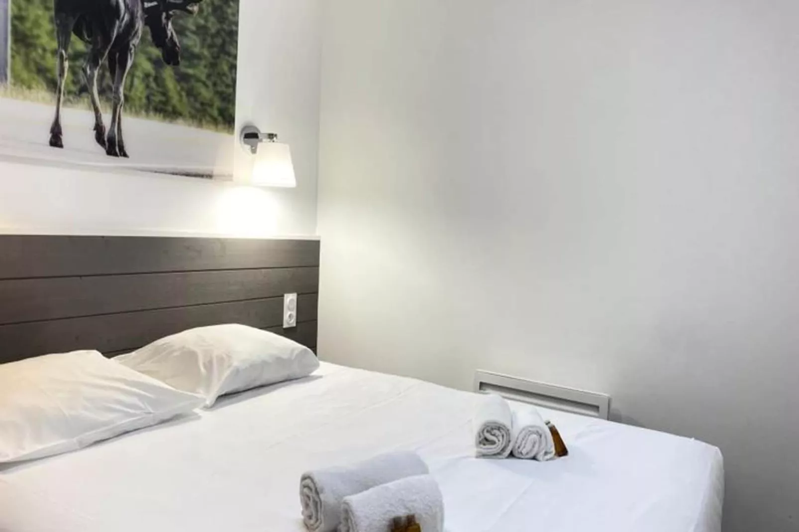 Villa Canada - Domaine Le Sherwood-Exterior in summer