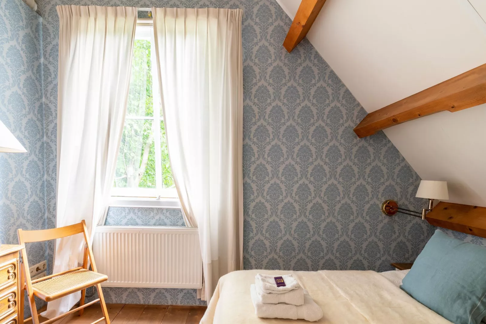 Koetshuis 't Geyn-Landgoed Noordenhoek-Bedroom