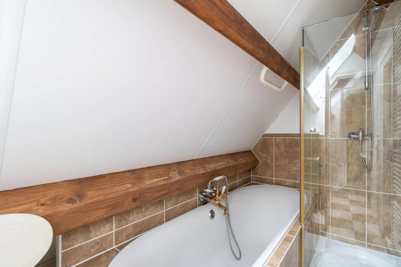 Koetshuis 't Geyn-Landgoed Noordenhoek-Bathroom
