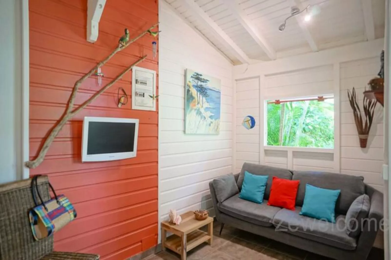 Bungalow Pitaya-Image-tags.