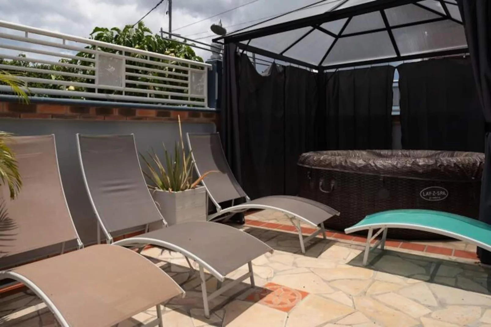 Villa Sun And Sea-Image-tags.