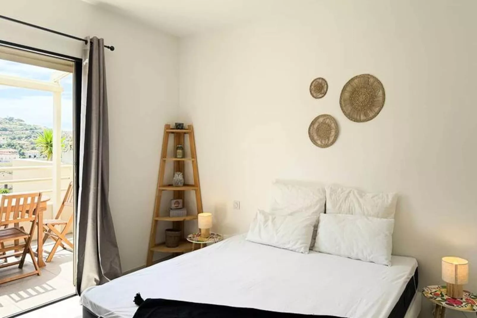 Résidence Jardins De Quatrina-Bedroom