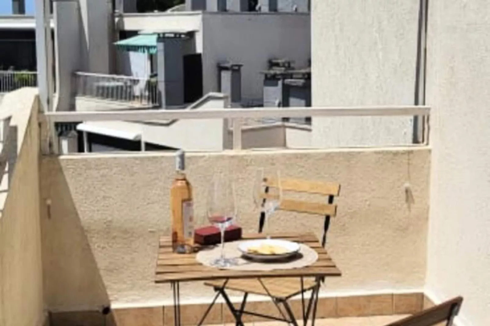 Résidence Terrasses 1 Sur Le Port De Plaisance-Image-tags.