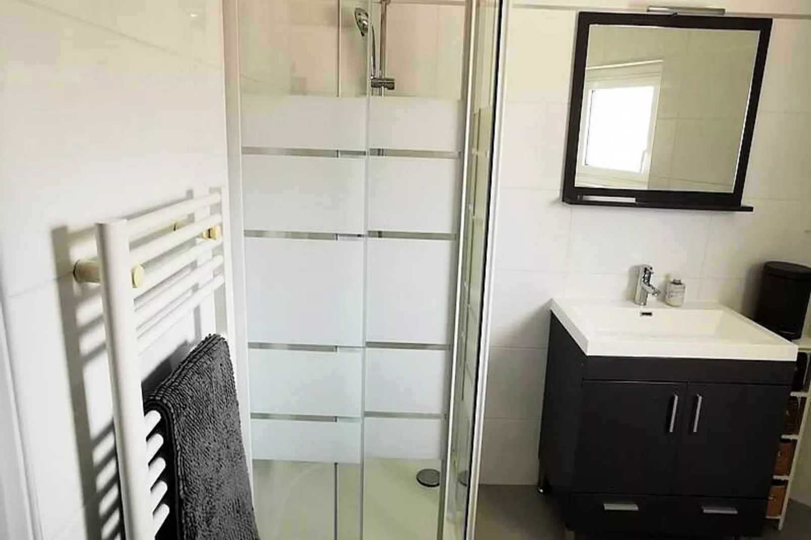 Résidence "le Château Leenhardt"-Badezimmer