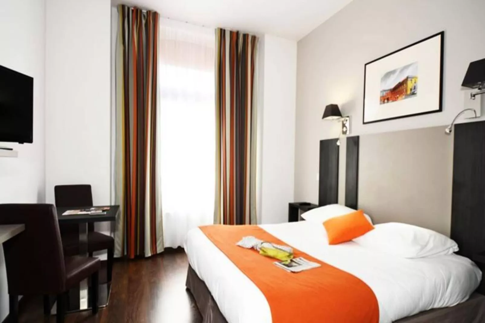 Appart'hôtel Odalys Colombélie-Chambre