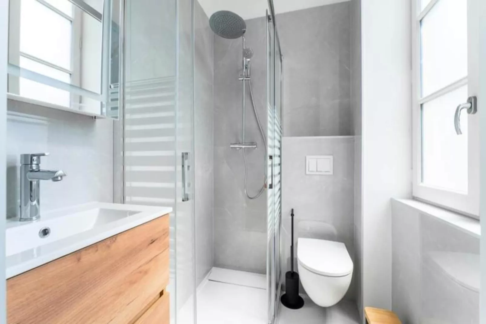 Charmant Appartement Pour 4 Au C&oelig;ur De Bordeaux-Exterior in summer