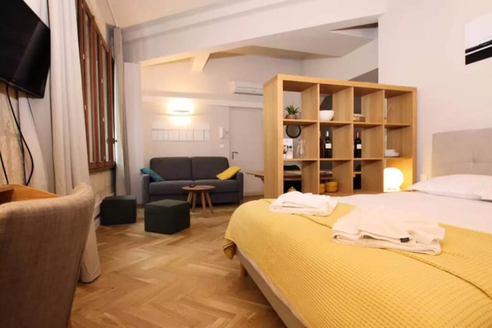 Superbe Appartement Typiquement Bordelais En Hypercentre Pour *4 Personnes*-Extérieur été