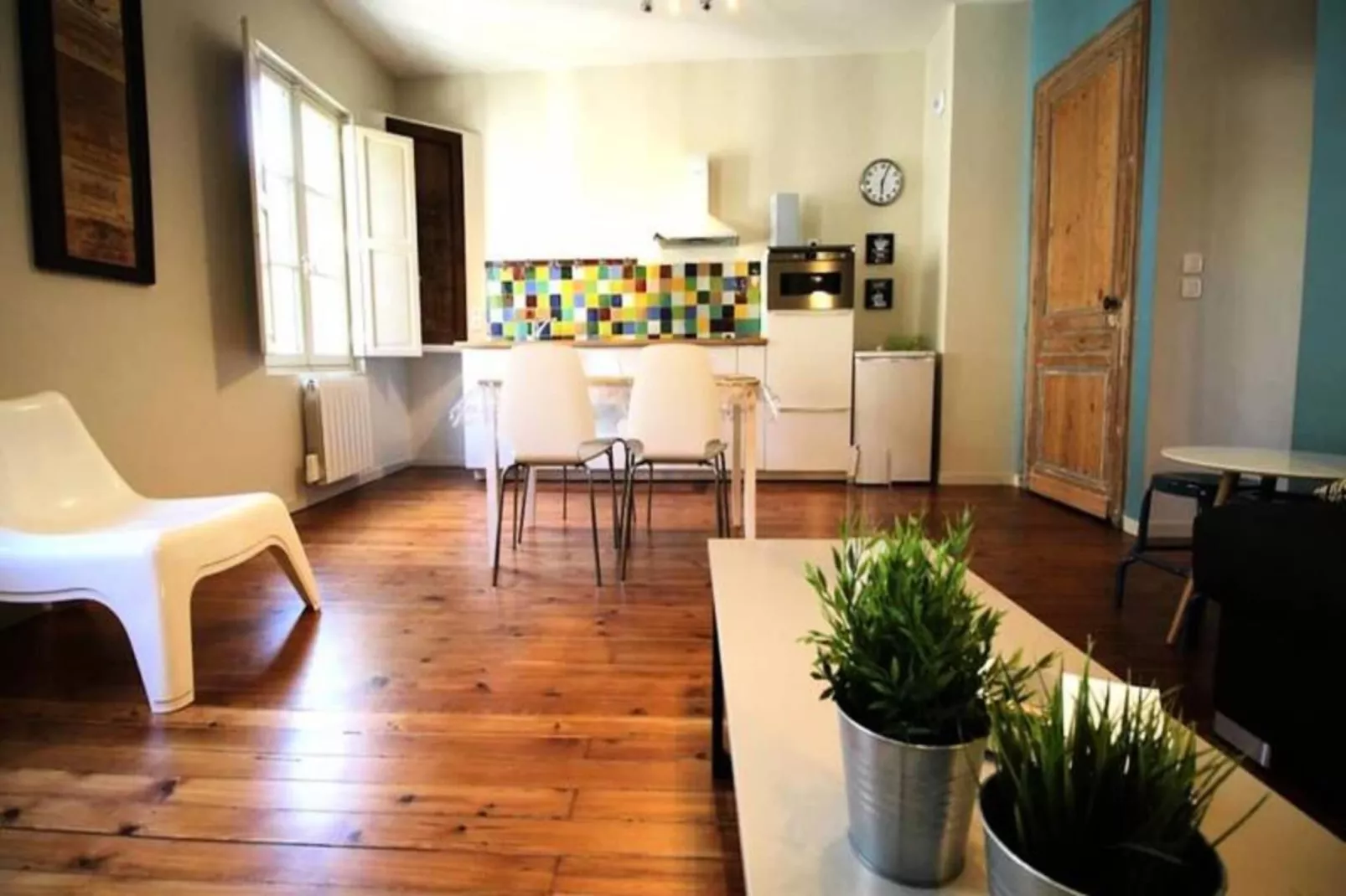 Bel Appartement Pour 4 Coeur Quartier Historique, Proche Rue St-catherine-Esszimmer