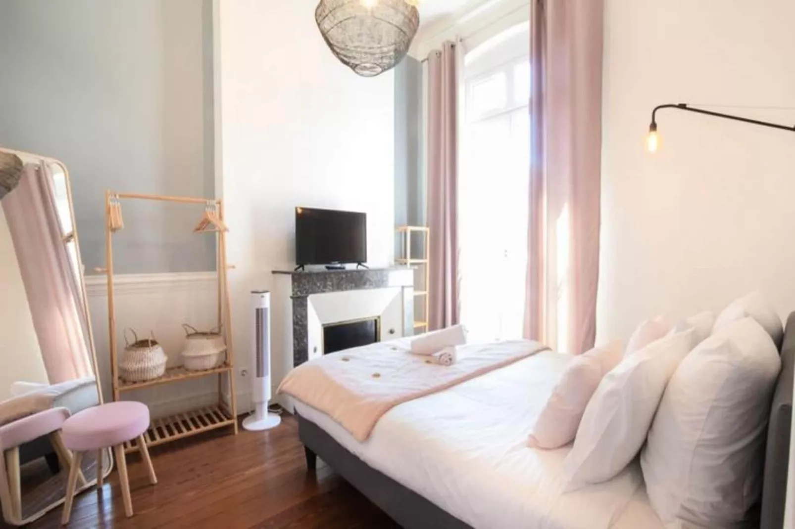 Appartement De Haut Standing Pour 6 Situ&eacute; Au Coeur Du Centre Historique-Bedroom