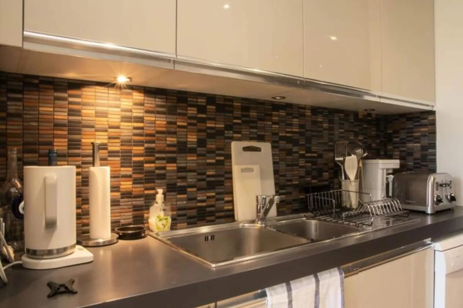 Appartement Prestations Haut Standing Avec Vue Sur La Place De La Bourse-Kitchen