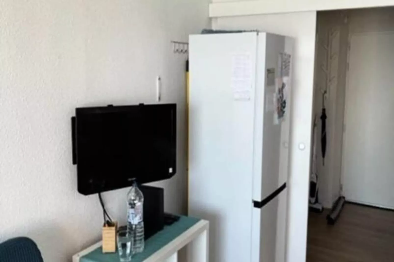 L'&eacute;l&eacute;gance Vue Mer Avec Piscine.-Image-tags.