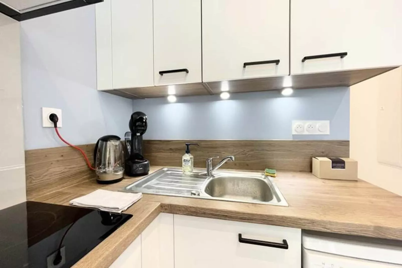 Le Cadet 👨&zwj;👩&zwj;👦&zwj;👦| Jean Jaur&egrave;s |tram A, B E E | T2 Tout &eacute;quip&eacute;-Cuisine