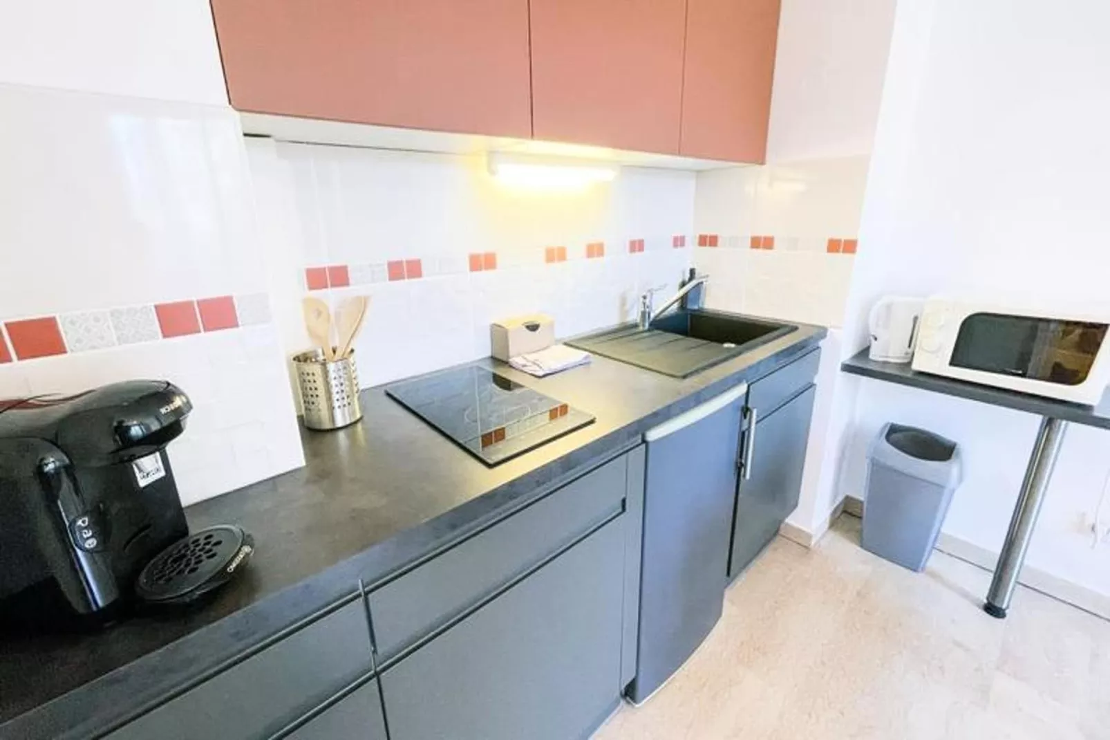 La Pause Grenobloise  - Studio - Balcon-Küche