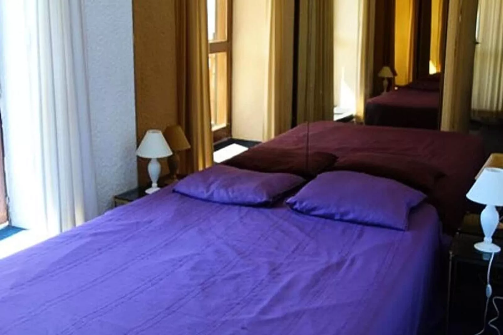 Résidence Menandiere-Bedroom