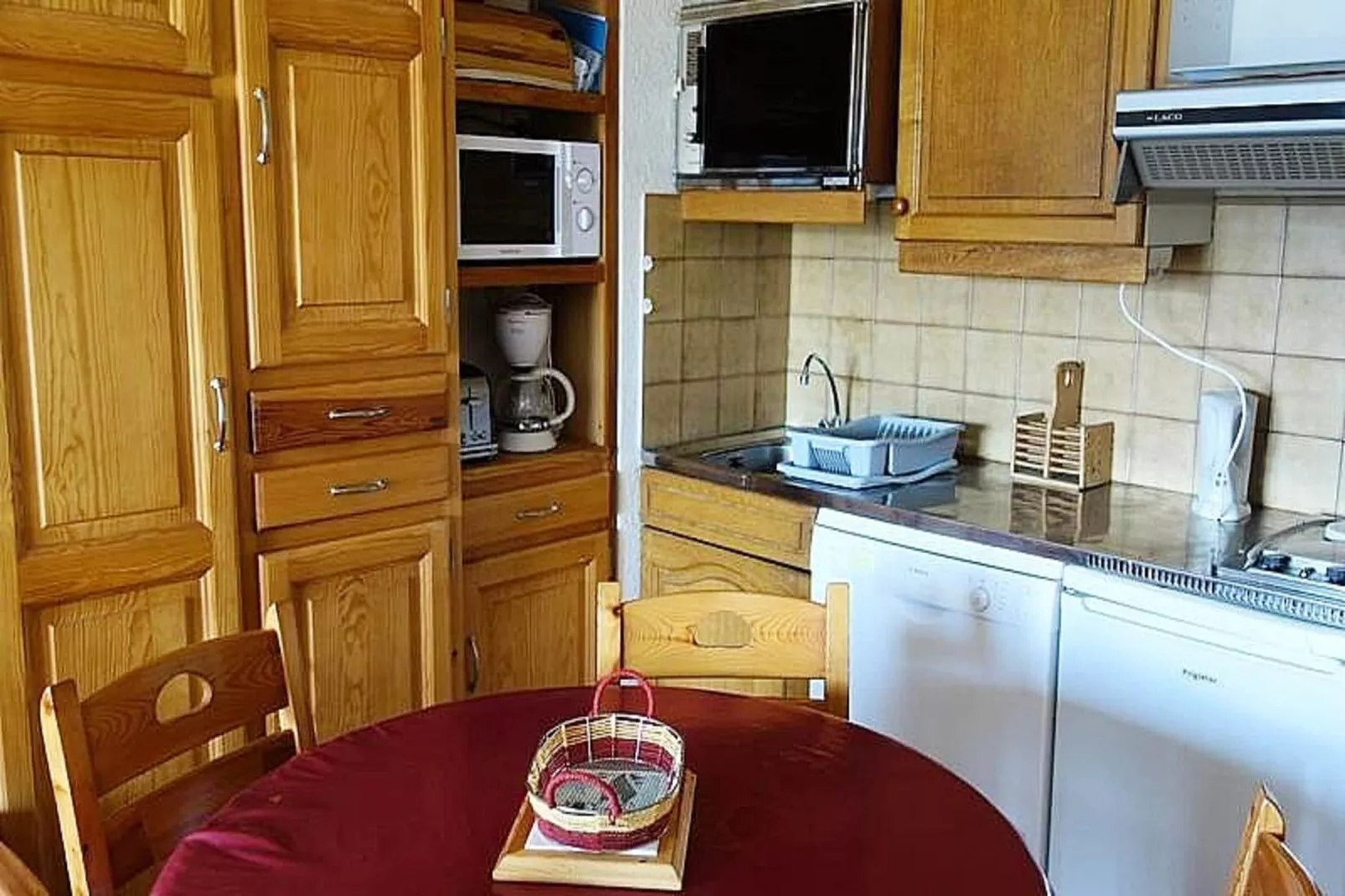 Résidence Menandiere-Kitchen