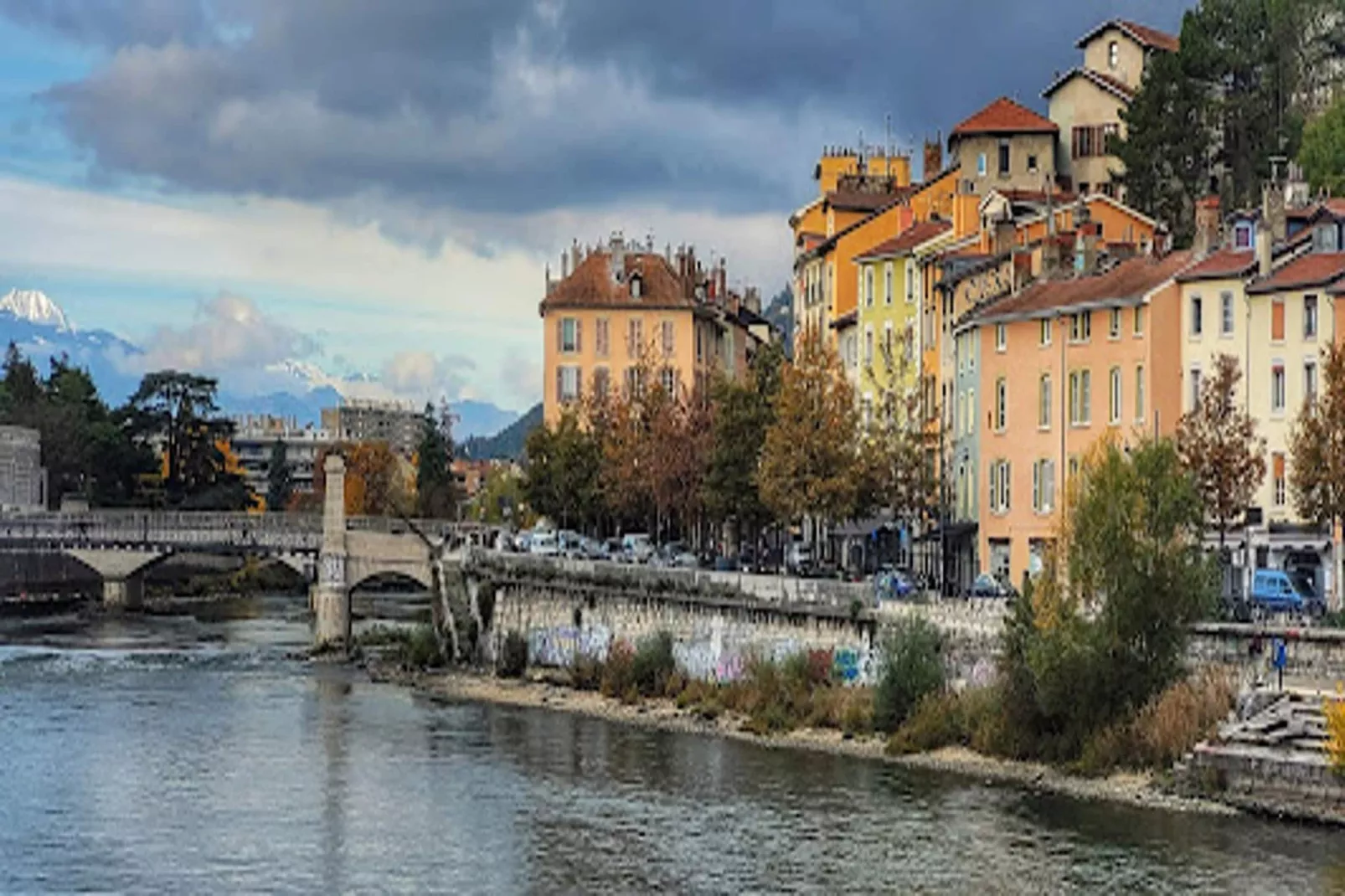 Résidence Midi-Areas within 1km in summer