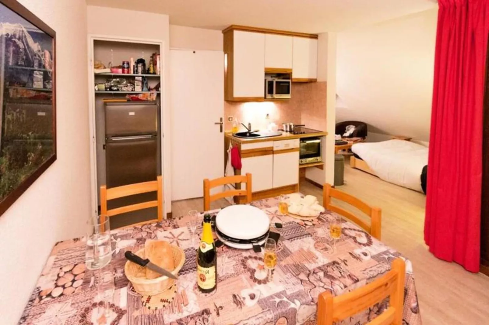 Résidence Apheratz-porte F57-Esszimmer