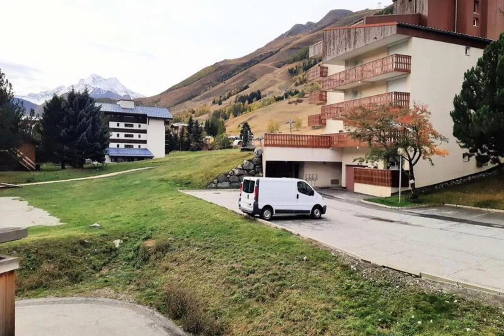 Résidence Sappey-Außenbereich Sommer