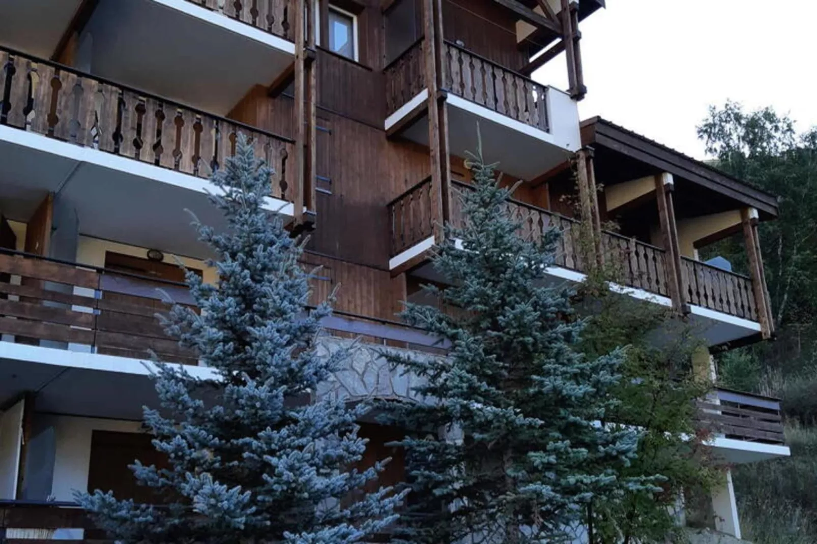 Résidence Ecrins 7-Exterior in summer