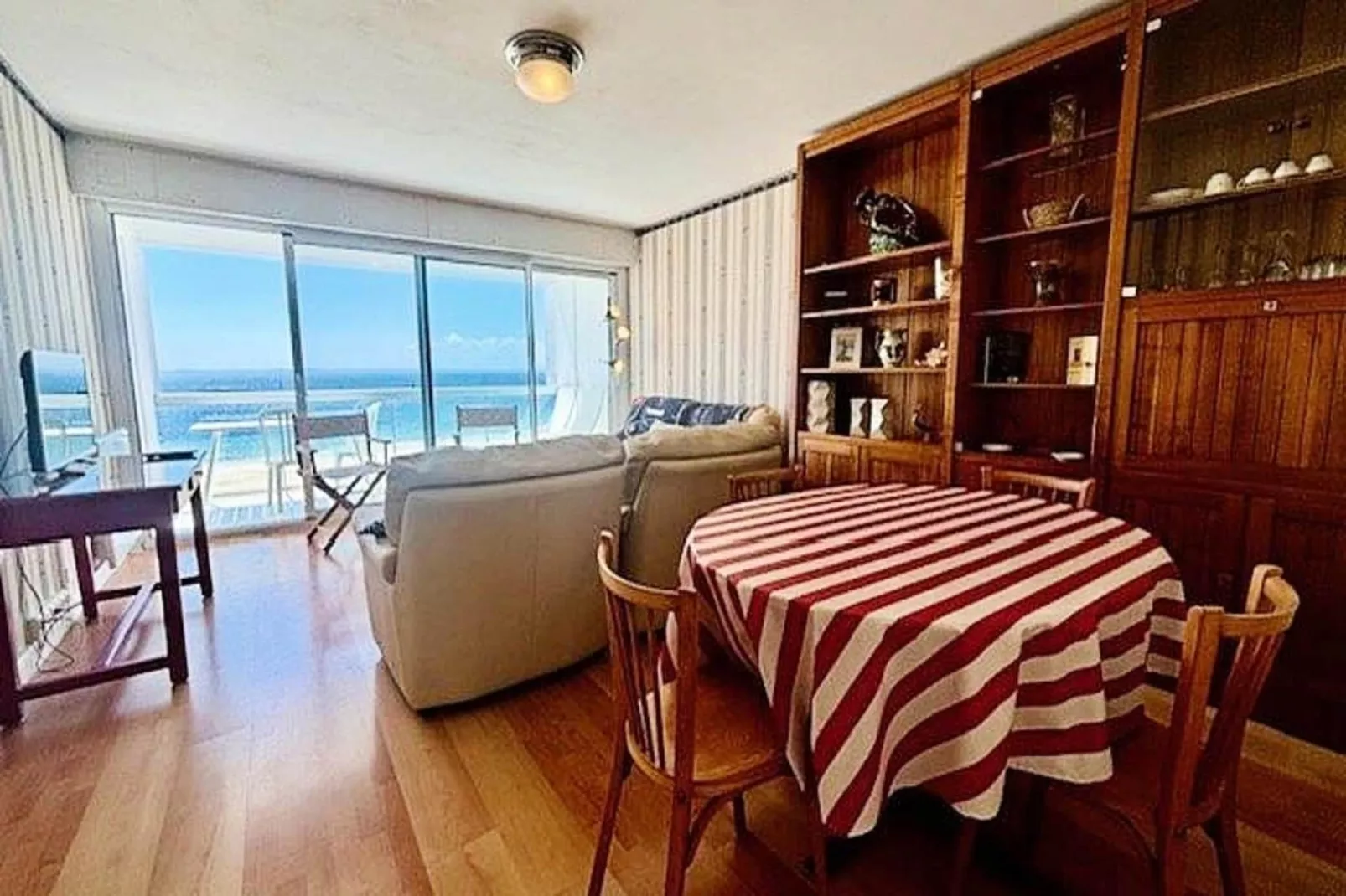 Résidence Ker Avel-Esszimmer