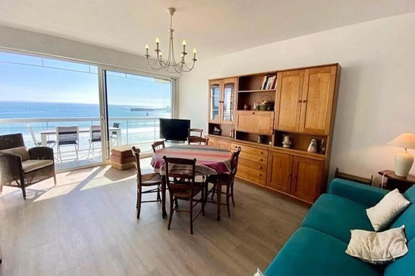 Résidence Ker Avel-Dining room