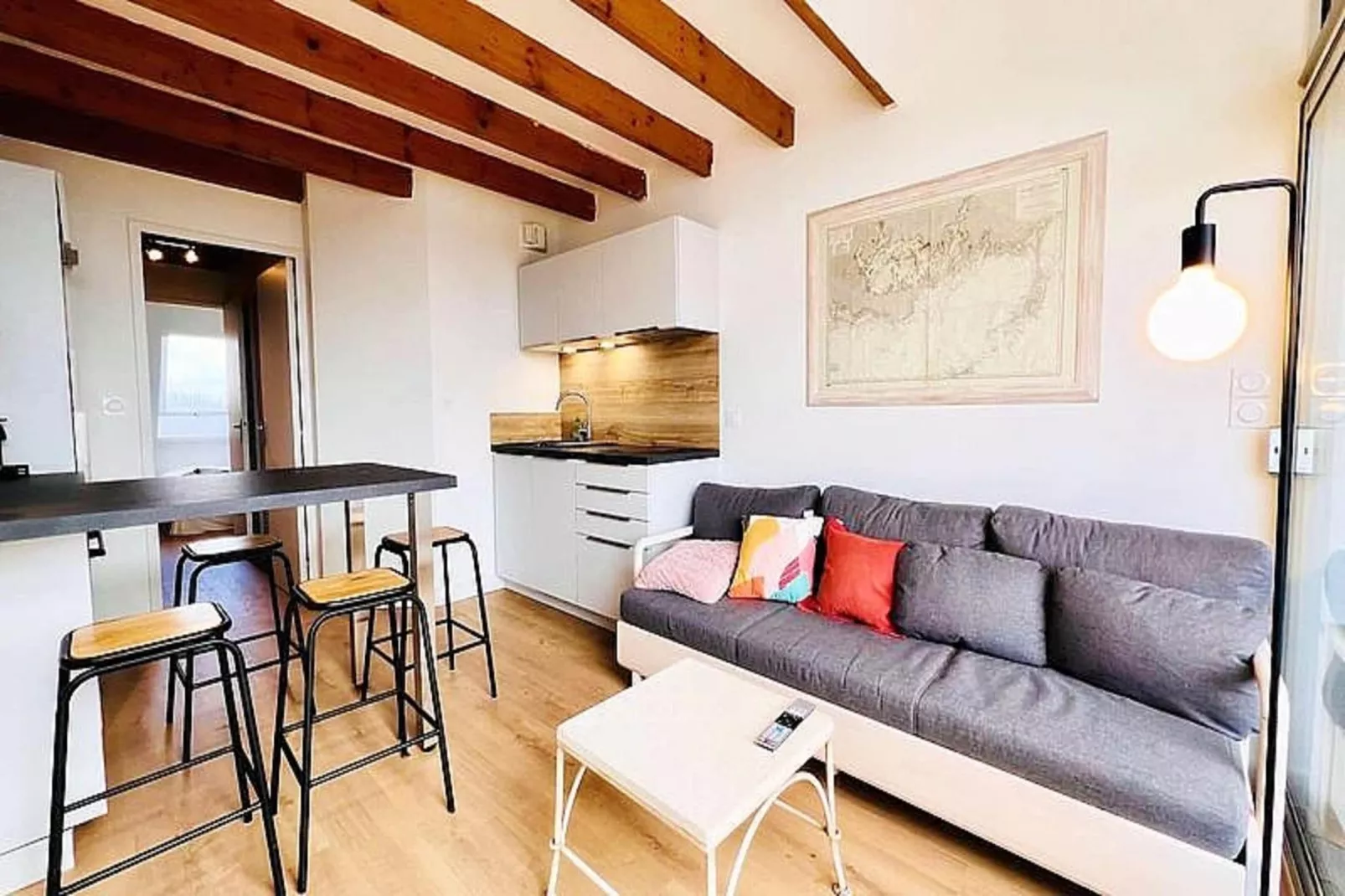 Résidence Piscine Et Plage-Living room