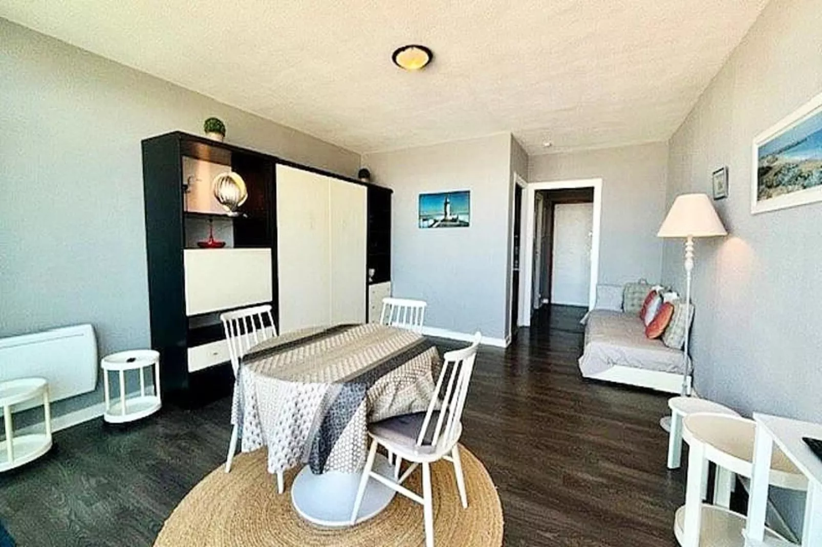 Résidence Le Mane-Dining room