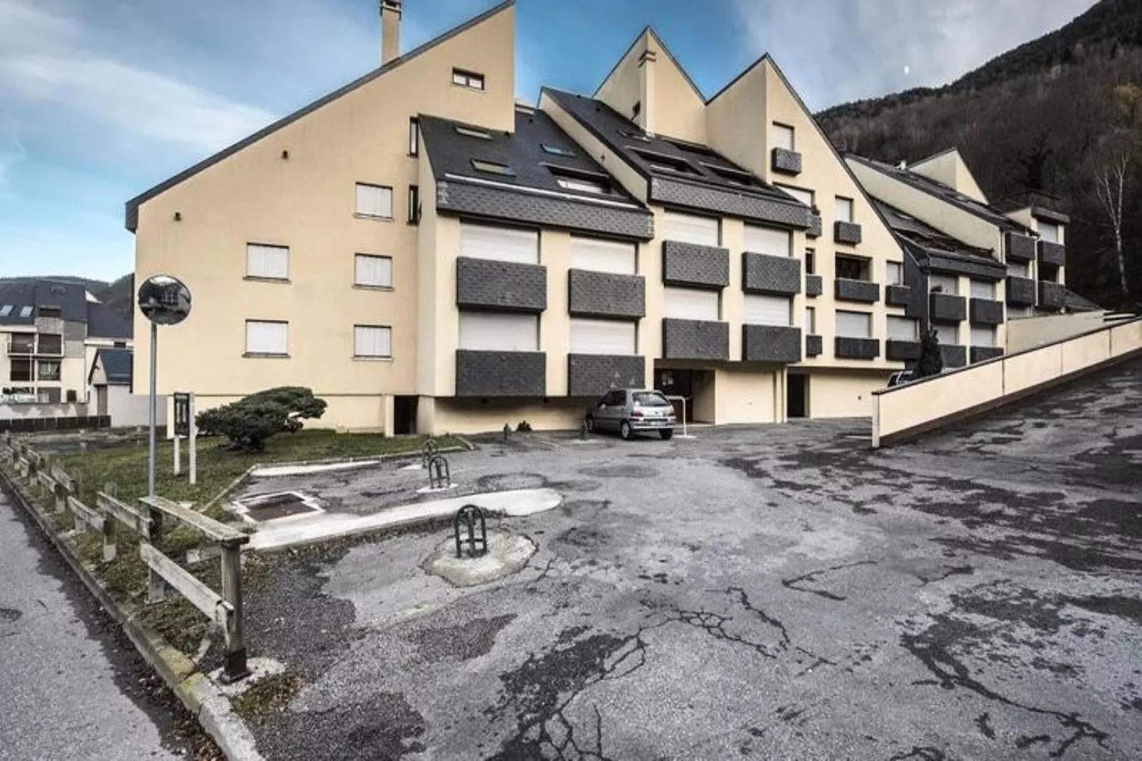 Résidence H.th.i:digitales-Exterior in summer