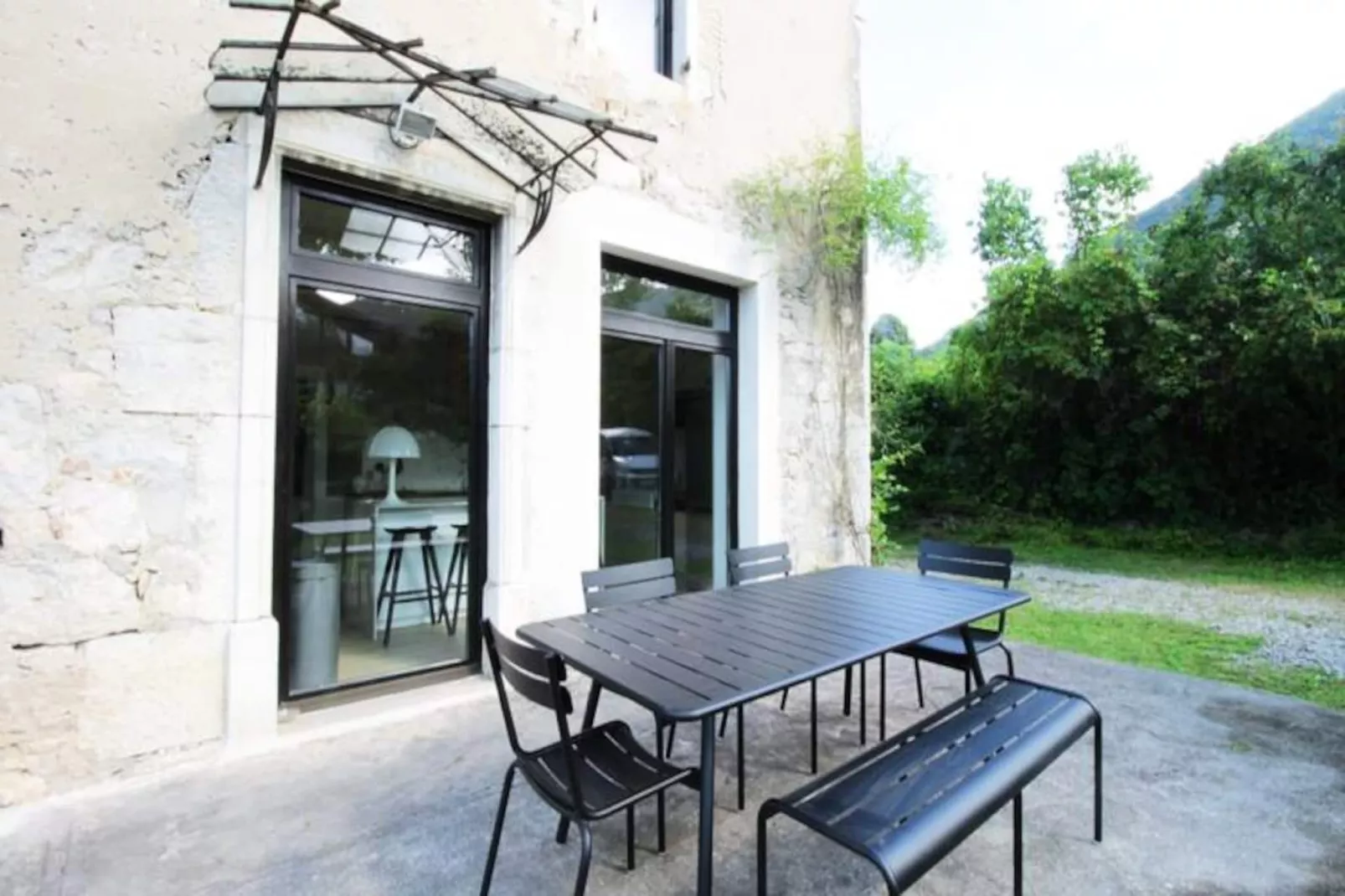 Maison Familiale, Cadre Paisible Et Piscine !-Image-tags.